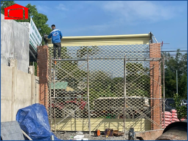 Những sai lầm phổ biến khi tự sửa cửa cuốn