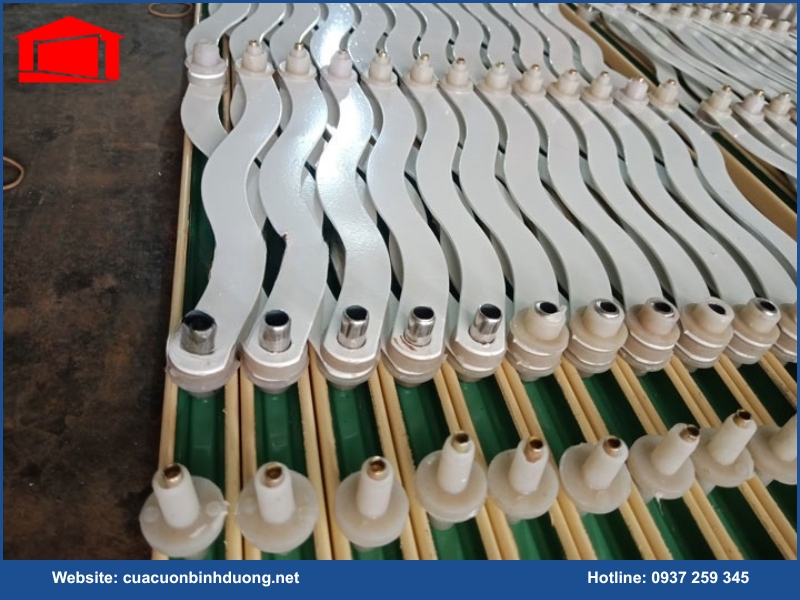 Tổng quan về giá phụ kiện cửa cuốn cửa kéo